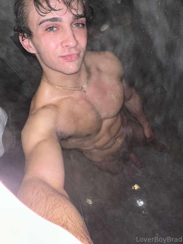 Up close and personal 🥵🧼