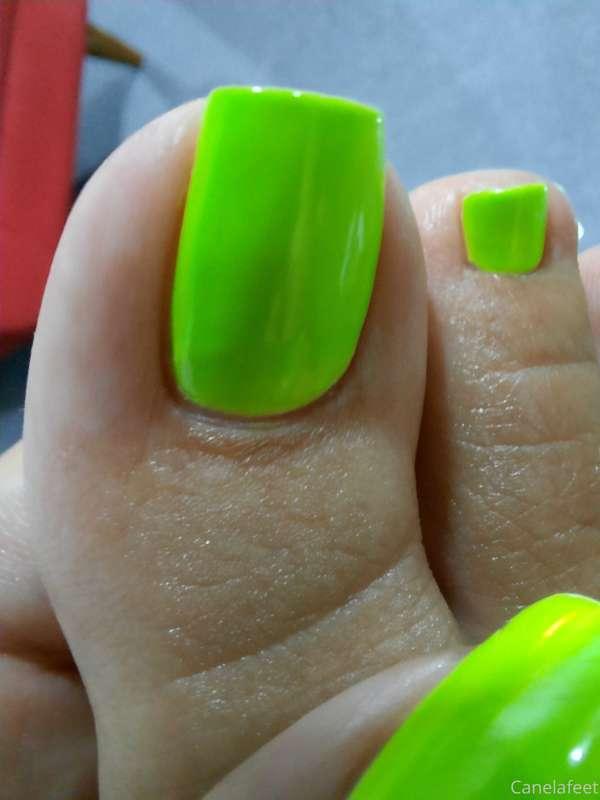 Big toe Green😈💋