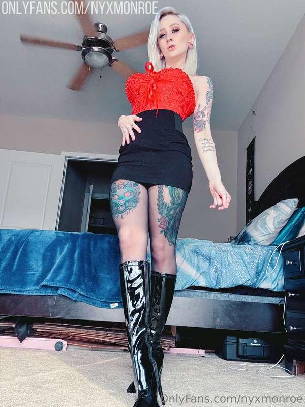 Like my boots? 😈😘