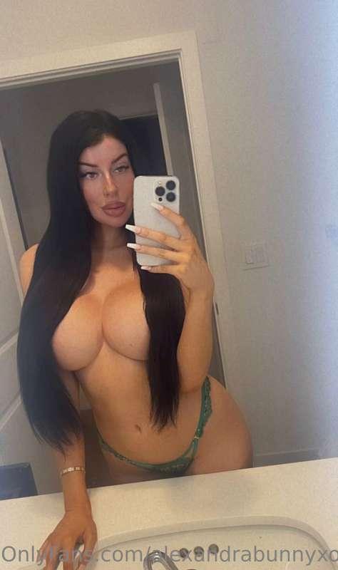 Hot like hell 🔥