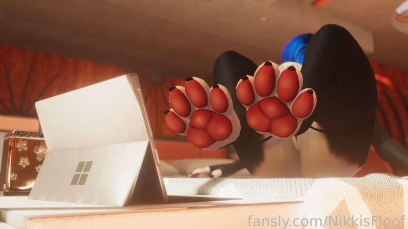 nikkisfloof image #4