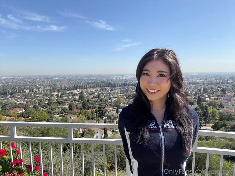 Do you like the view?? 💕