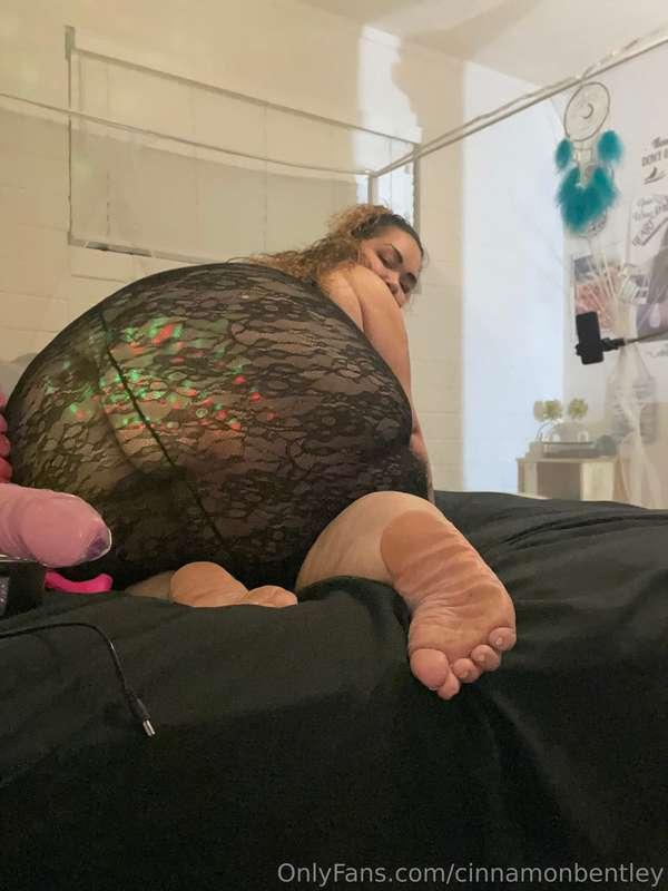  come watch me cum on live right now 👉🏽👉🏽 http://onlyfans.co..
