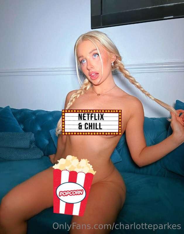 Just a reminder I sent you an uncensored surprise in the DM’..