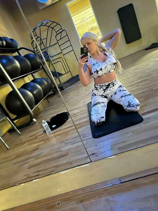 Good morning from me and my sweaty twins. Work hard play har..