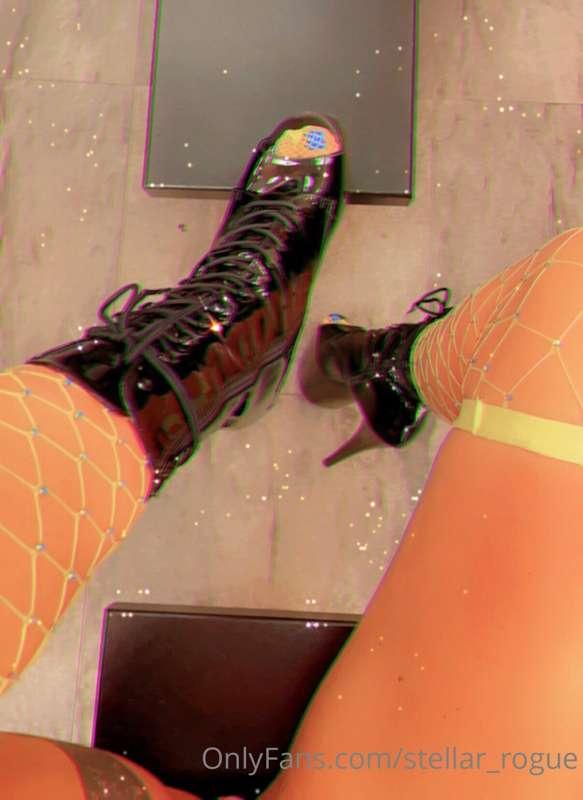 These new heels are so cute. What do you think?