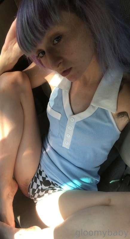 got a shoot today! wish me luck!!