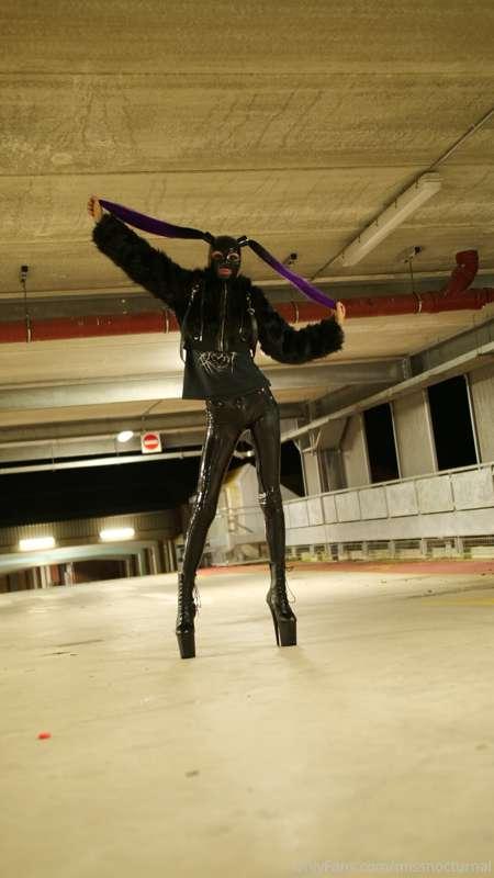 And here's a sneak on what Poison and I were up to ;)