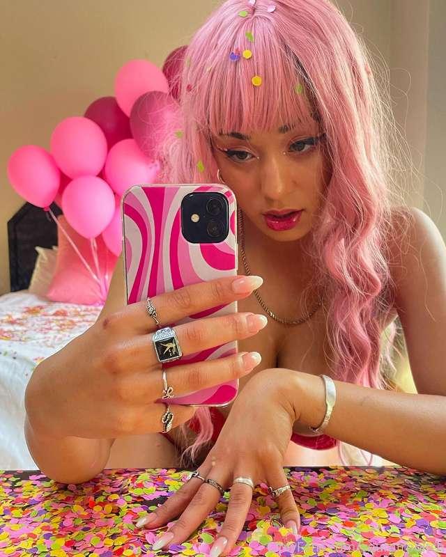 Hi cuties!!!  It was my bday yesterday and I had so much fun..