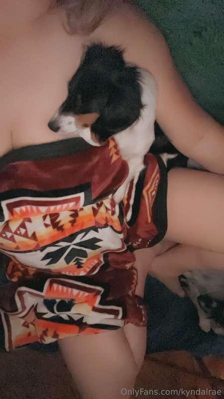 Just some puppy snuggles 🥰