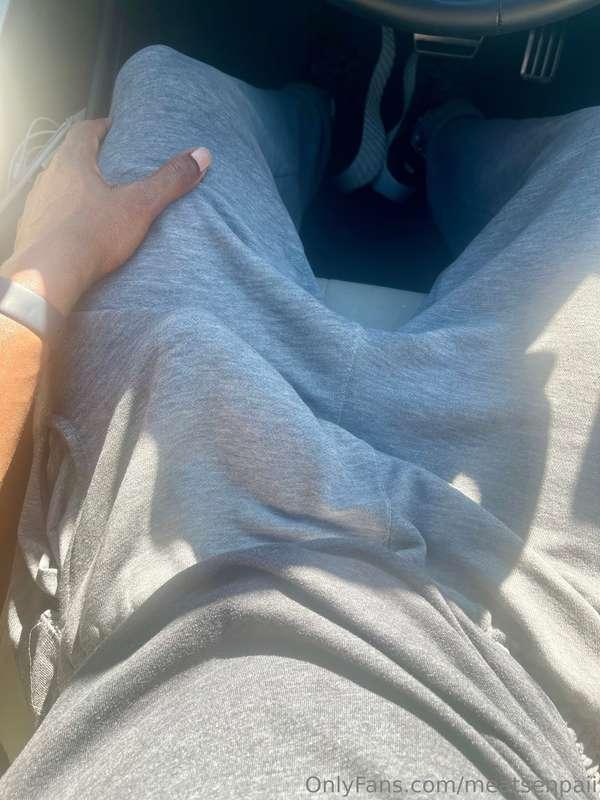 Only a few weeks left of grey sweatpants season…  Think you’..