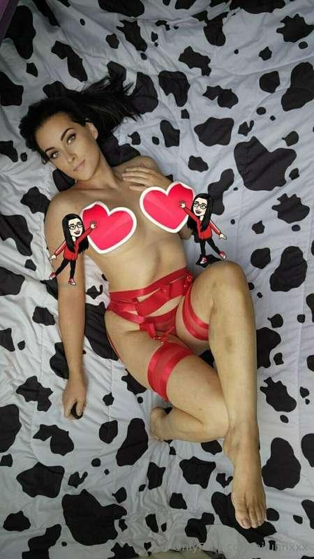 ❕️LISTEN UP❕️

@oCURIOUSo will be live on her FREE onlyfans ..