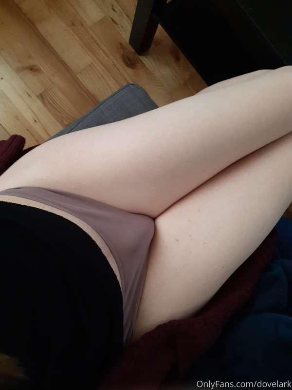 Showing off a little bulge after I got home from work :3