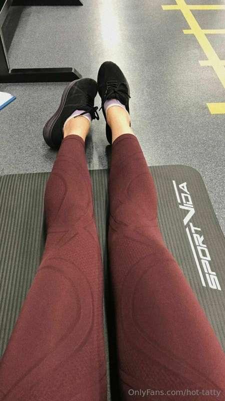 We're stretching in yoga today, do you think I'm good at it?..