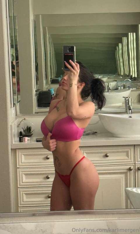 You like my new lingerie set?? Hehe 😉 