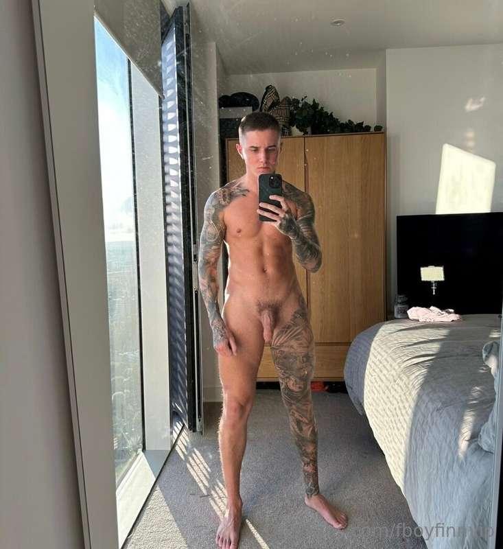 Im waiting on you in my room. Dont let me wait too long😈