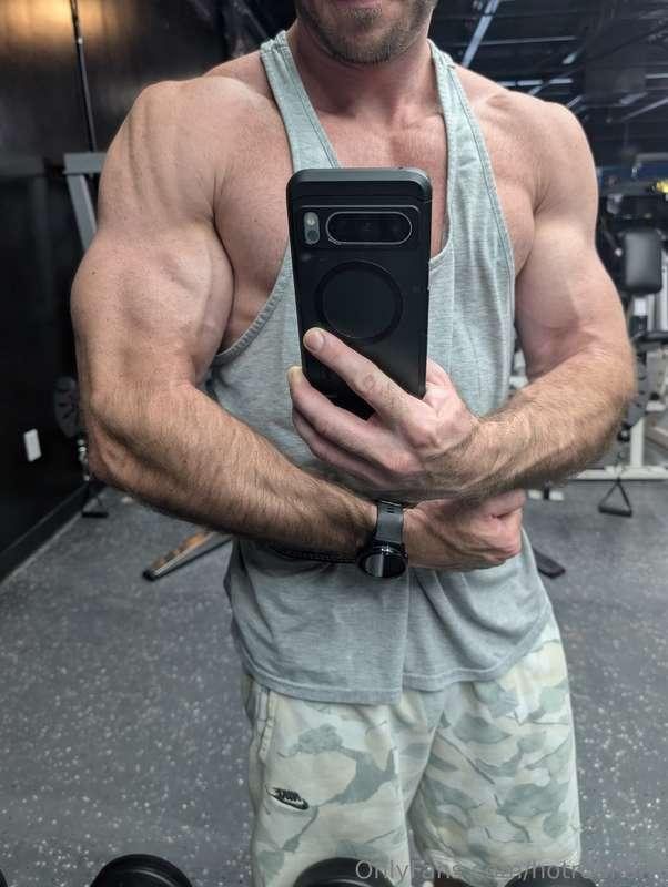Welcome to the gun show. 