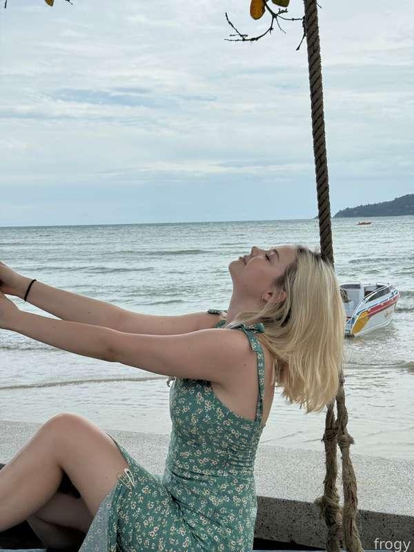 gooooood morning! I’m so glad that I woke up early cus today I have an incredibly active day at sea  🌊  
warm rays of the sun are already caressing the skin, have not to forget about spf cream  and a light breeze pleasantly tickles hair 
it's just perfect to spend the rest of the holidays in such a heavenly place! 🌴


♡ #young #tiny #cute #fyp #blonde #shorthair #natural ♡