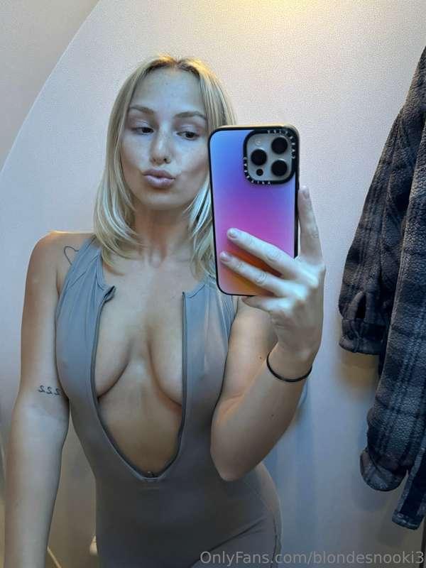 blondesnooki3 image #0