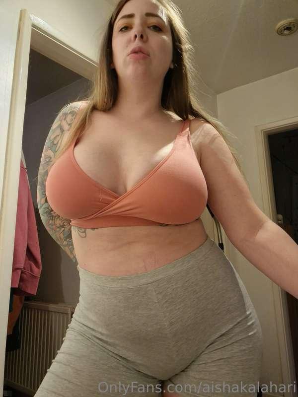 You wish you could sniff my sweaty sports bra & lick the swe..