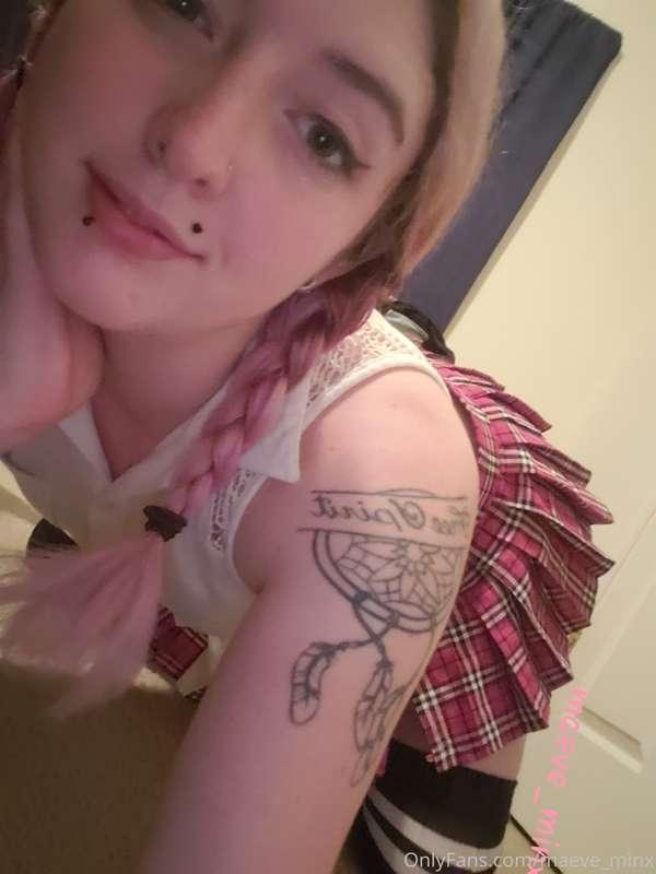 Who doesn't love a school girl. Dm if you want more custom c..