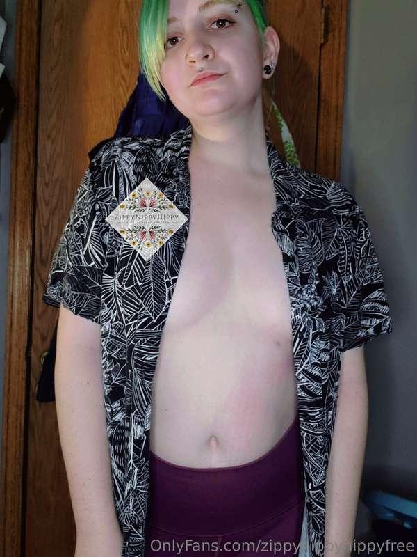 Tits looking juicy today 😋