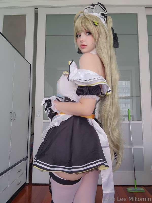 how badly do you wish you had me as your personal maid? i do..