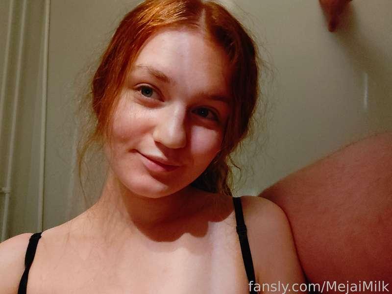 My blowjob training to be able to take thick, fat cock down my innocent teen throat continues! 🤍 Did I do a good job today? Also as a bonus here's a size comparison with my face hehe🥰


#bigcock #bwc #deepthroat #blowjob #daddy #lactation #lactating #lactophilia #milk  #cow #teen #milf #swedish #teenager #young #pale #redhead #19 #barelylegal #girlnextdoor @MilkRanchDaddy 