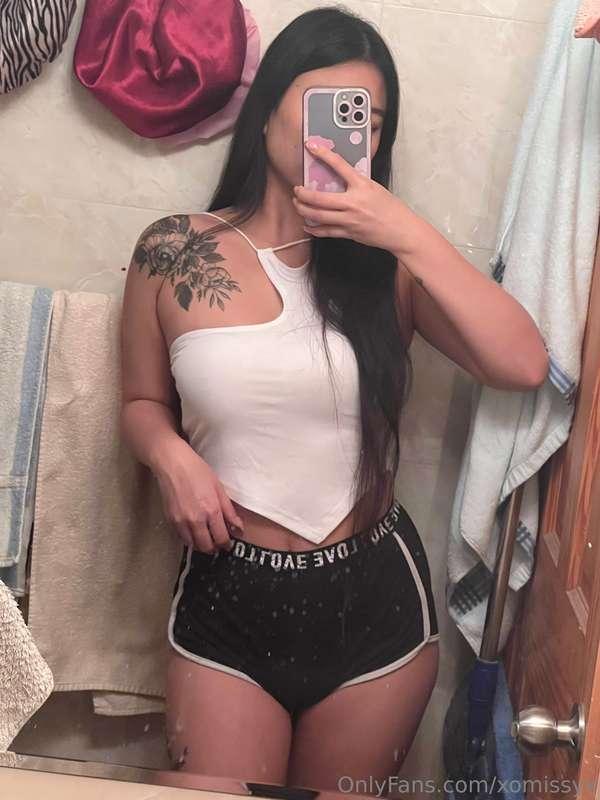 Someone wanna pay for my gym membership so I don’t have to w..