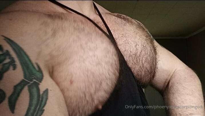 Pec bouncing, flexing