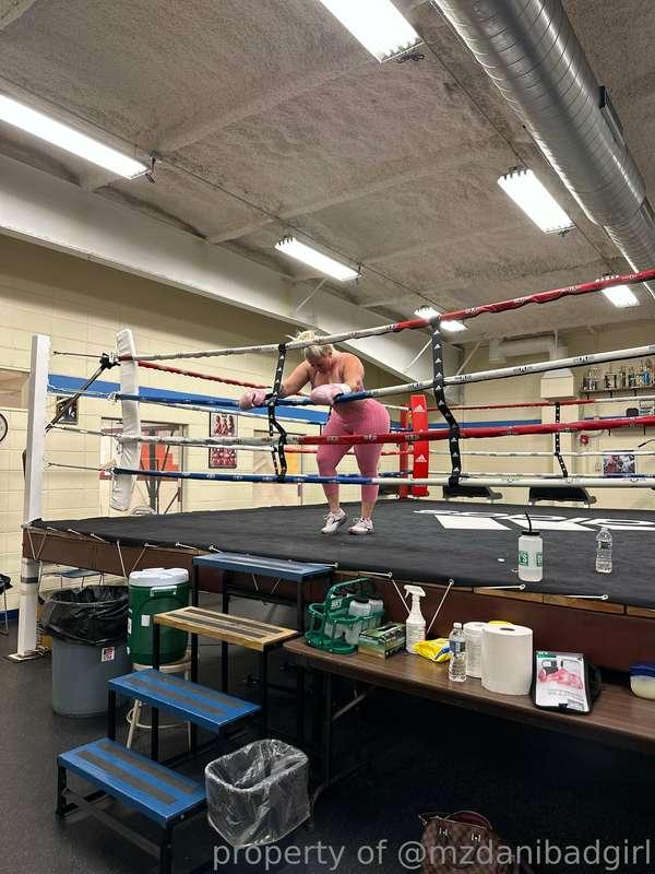 started boxing 1 week ago! its HARD WORK! focus, stance, coo..