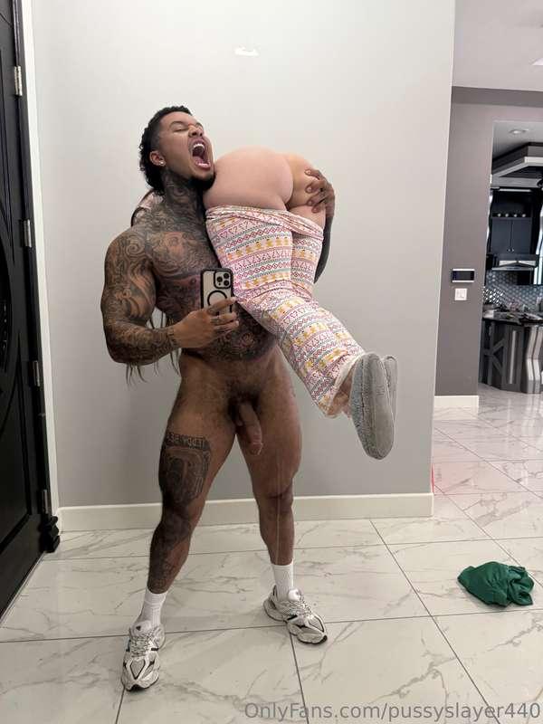 Wanna know why they call me pussy slayer? Dm me if you wanna..