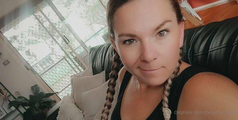 Who wants to pull my hair 😈😈😈