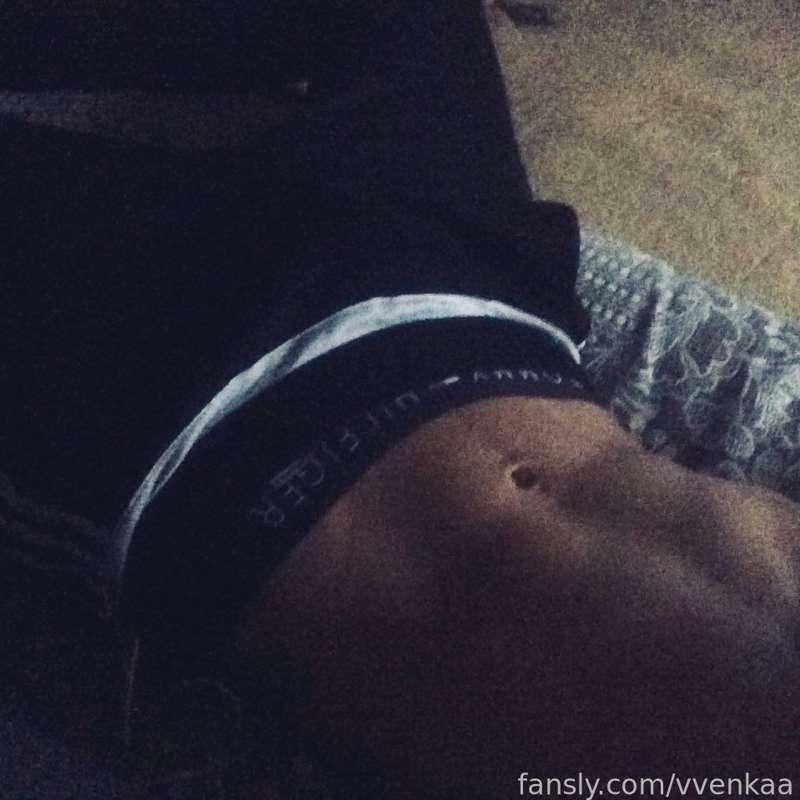 😋