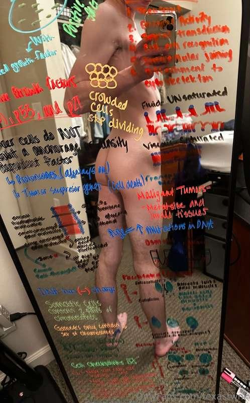 My ass is tired of studying 😩