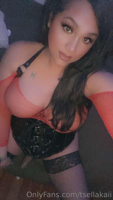 Get On your knees now & Service me 😈