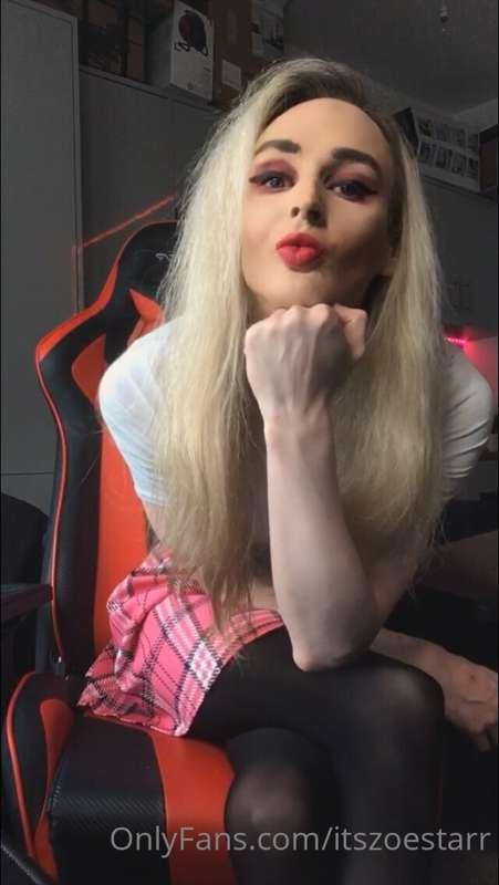 itszoestarr image #2