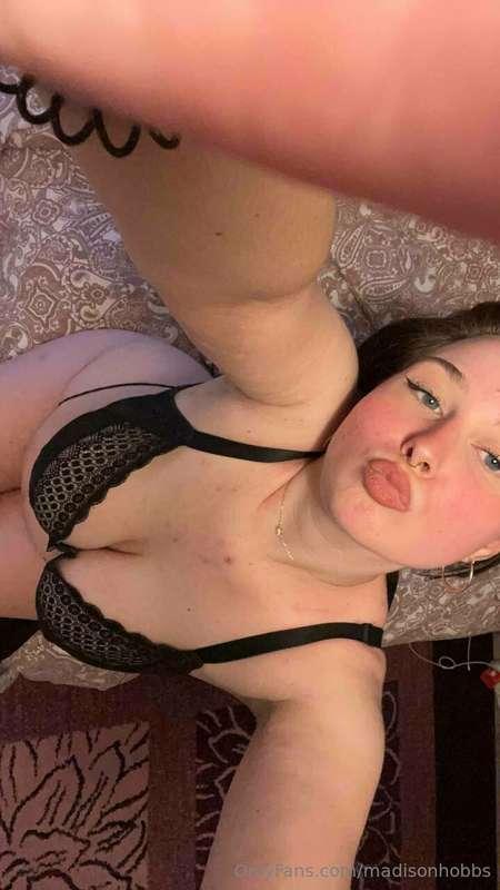 just checking by to see if you are horny😈💋