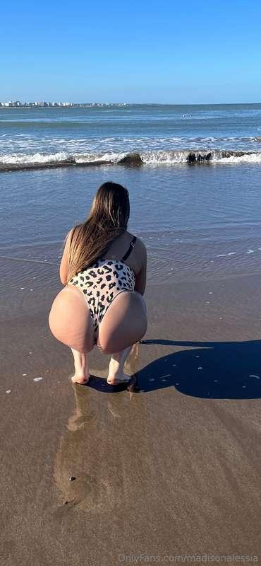 Vienes a la playa conmigo? 😈
