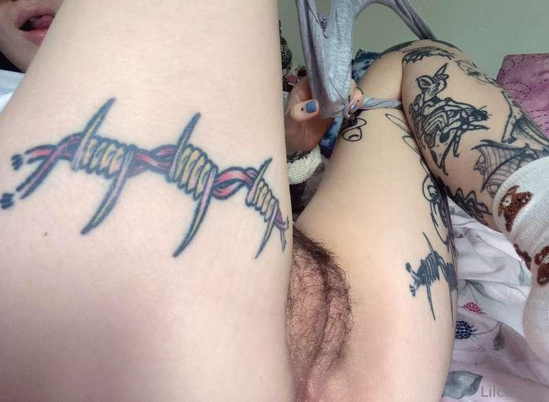 Gonna shave my bush tonight will update w naked puss piccies..