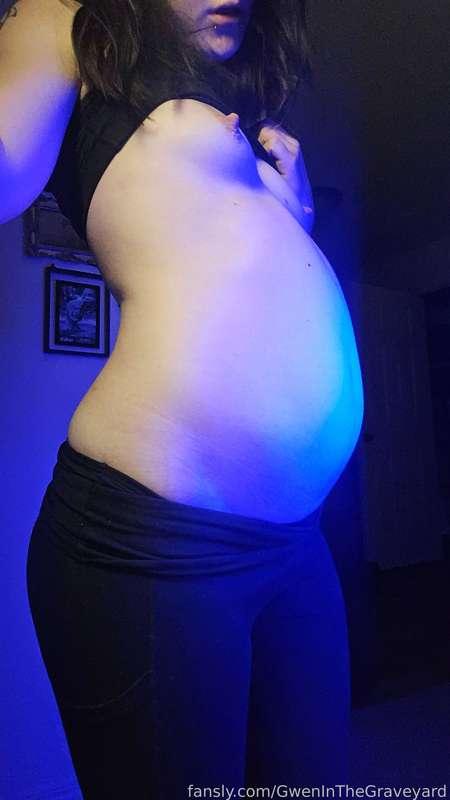 gweninthegraveyard image #15