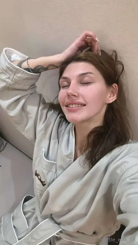 🥰Trust and love are the foundation of any strong relationshi..