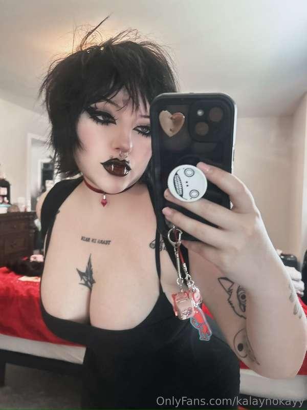 i should probably add a warning or disclaimer to my bio abou..