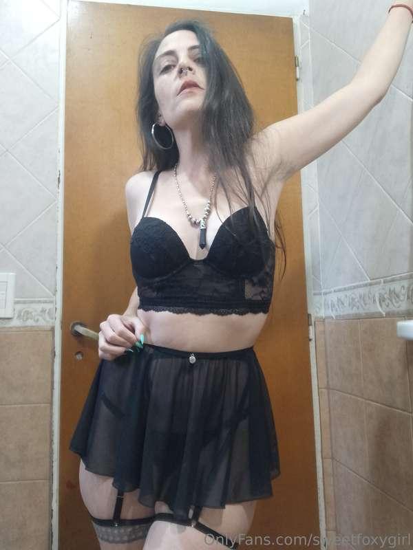 Do you like this new outfit? 😈🔥