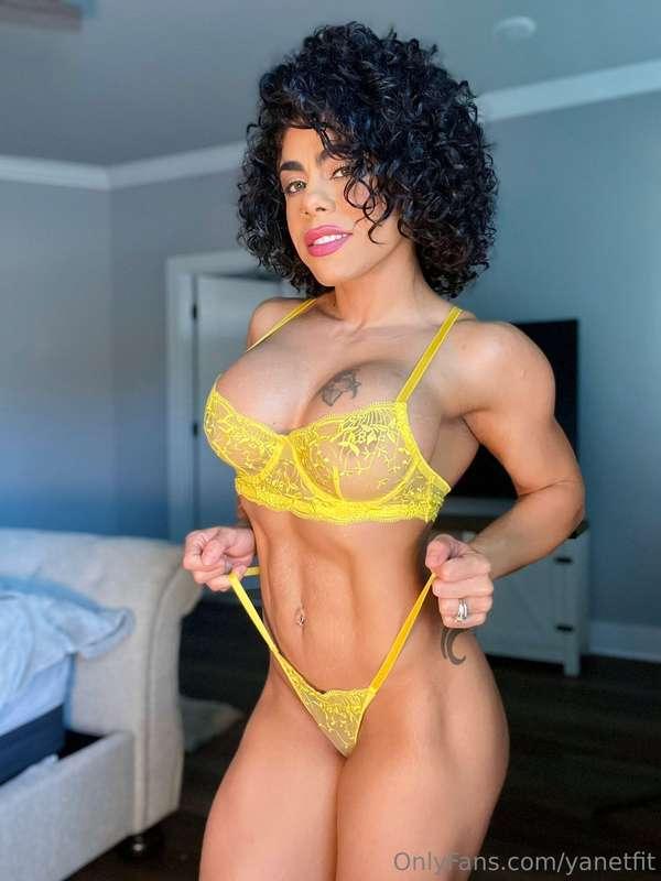 It’s Friday, and I’m feeling filthy 😏 Who’s ready to start t..