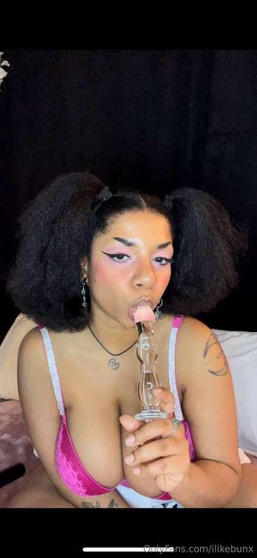 having a little fun with myself 😉
DM me if you want the vide..