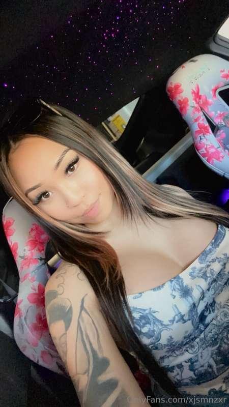 haiii bby 😘😘 had to take some pics in my Z! 💞