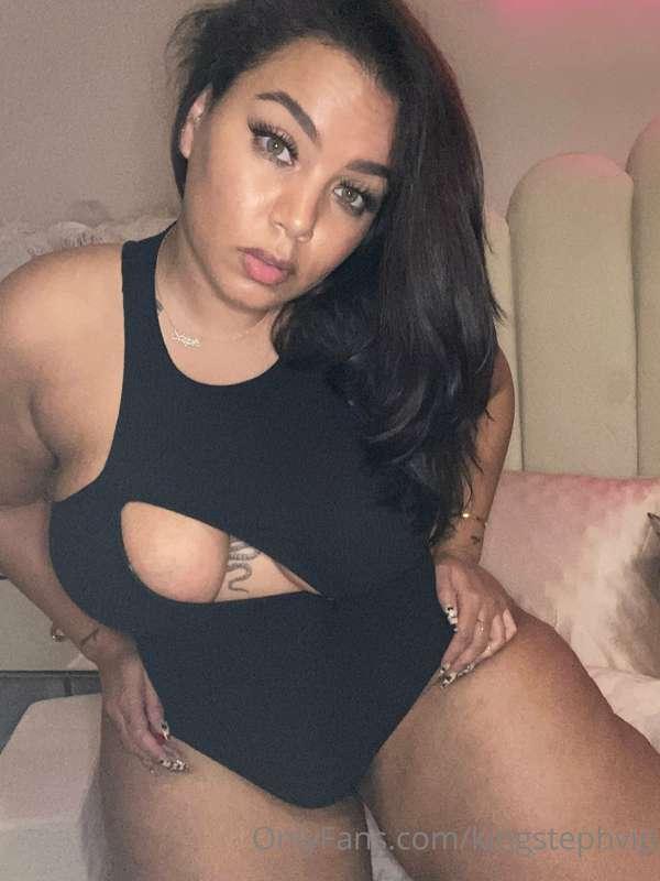 First person to tip $25 receive $500 worth of content 😍🏆