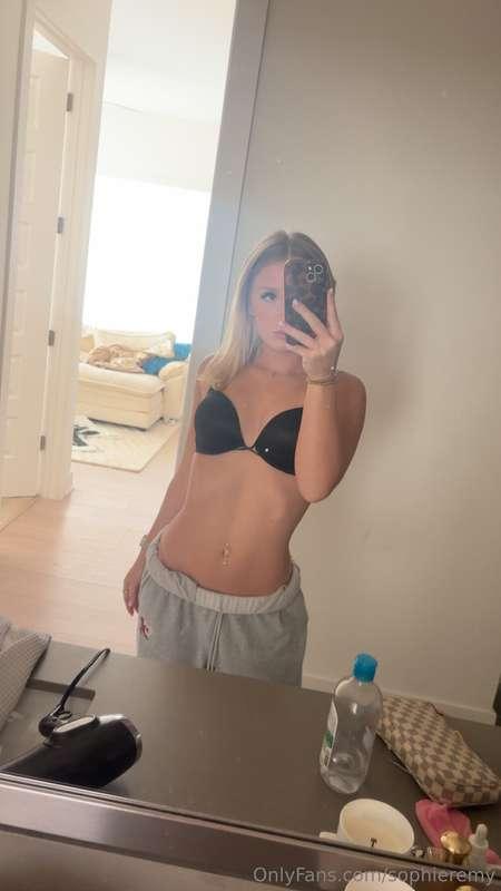 JUST GOT MY NEW LINGERIE DELIVERED 🙈 DM ME TO SEE THE WHOLE ..