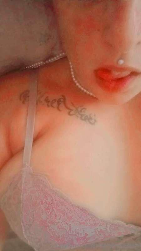 🧋 I'm thirsty, won't you give some 🥛🍼?